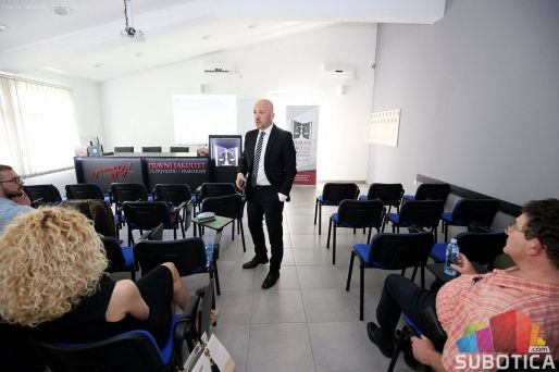 Pravni fakultet priredio predavanje na temu dokaza i verovatnoće ishoda